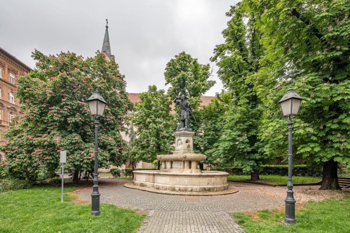 Castle View - New - Romantic Boedapest Buitenkant foto